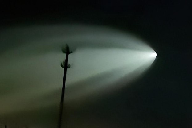 新疆多地现很大发光UFO是怎么回事？